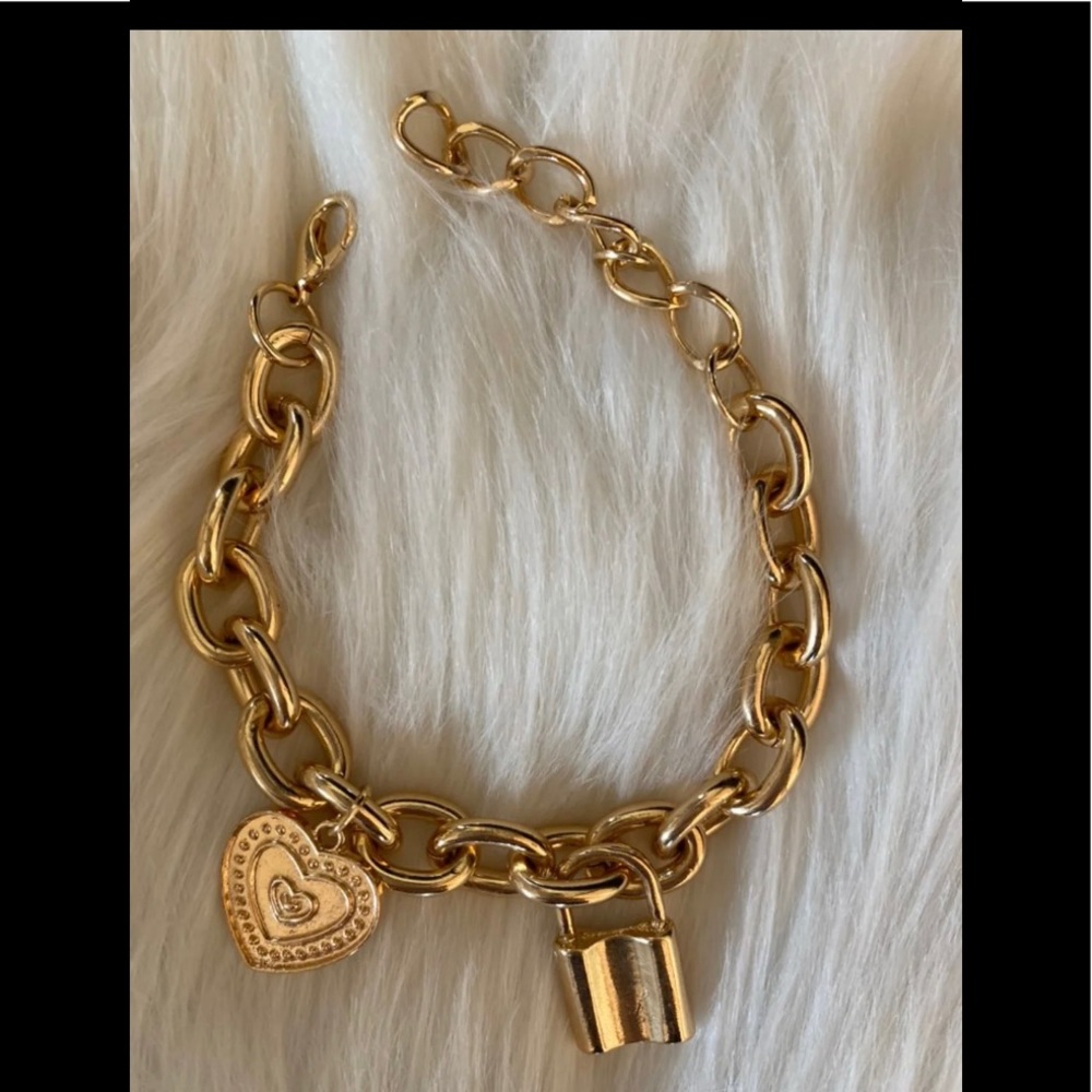 The Styled Collection Bijoux charm Bracelet